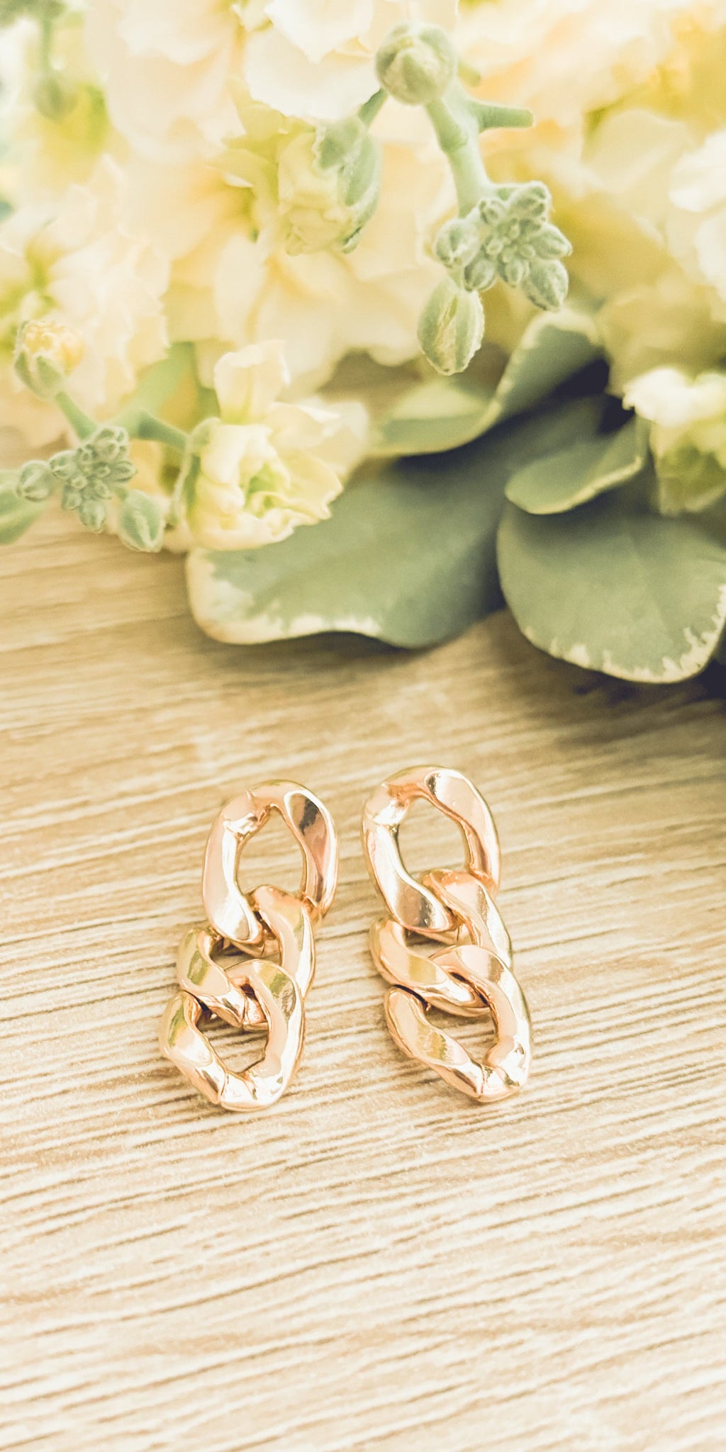 Beautiful Gold Chain Link Earrings
