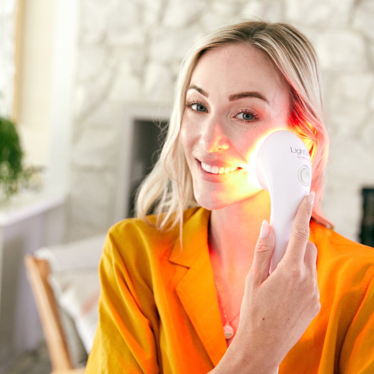 Handheld Light therapy for Wrinkles